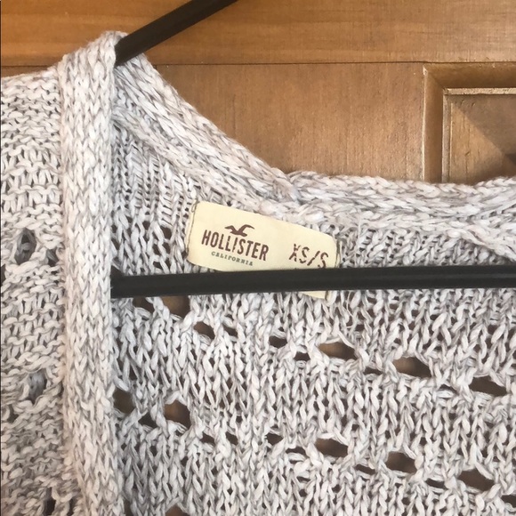 Knit hollister shrug - Picture 2 of 2